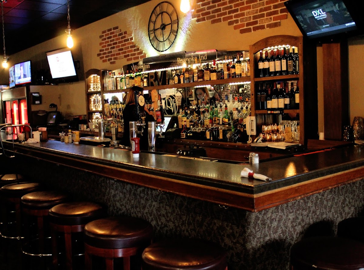 Roanoke Village Inn